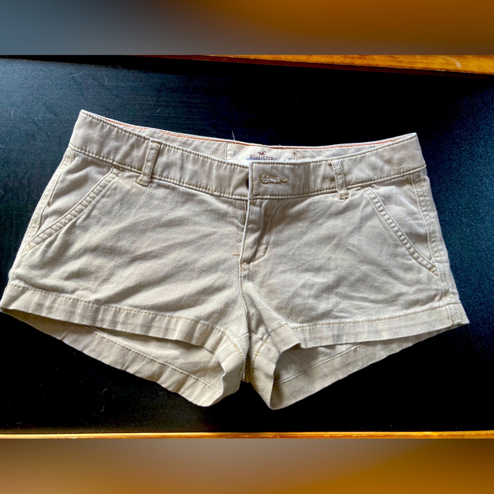Hollister khaki shorts low rise